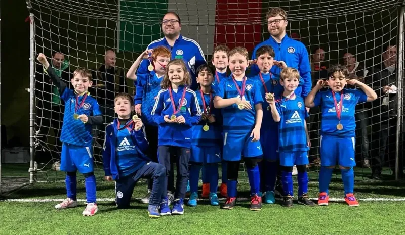 Unsere F3 sammelt weitere Spielpraxis beim Hallenturnier des SV Weingarten