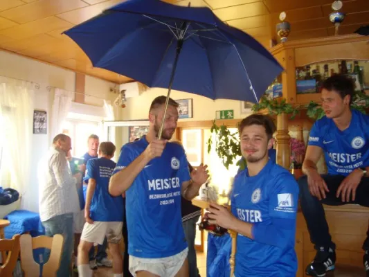 1. Mannschaft Meisterfeier 2014